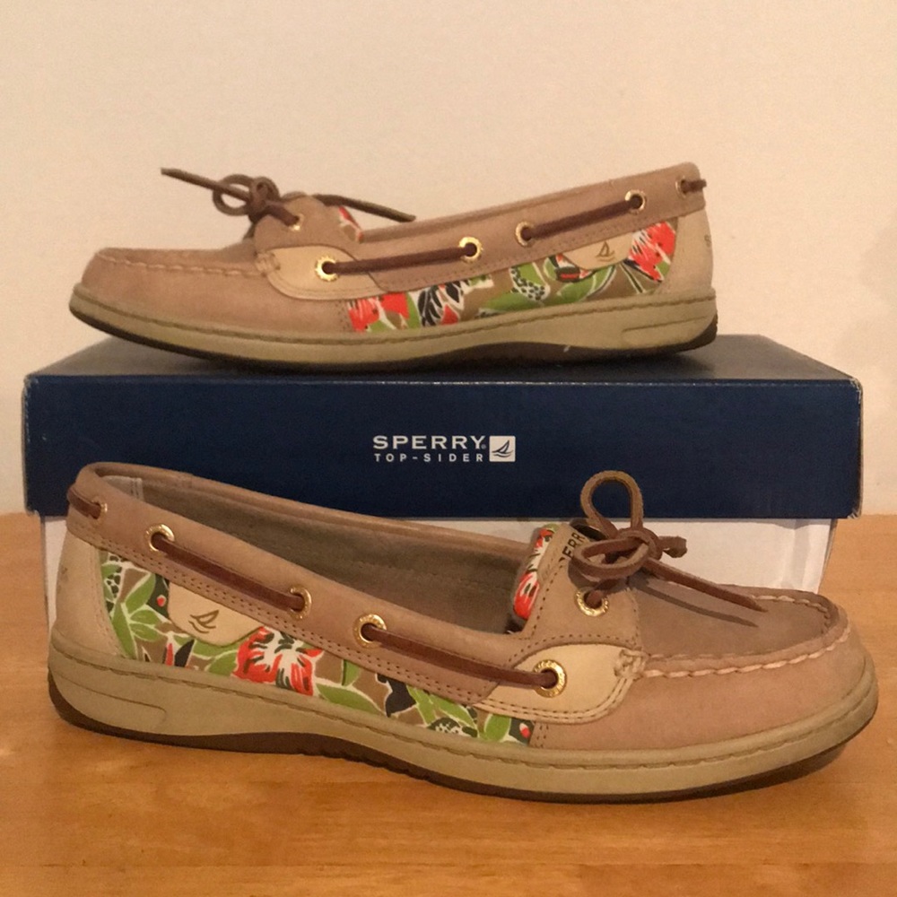 Brand New Floral Sperrys
